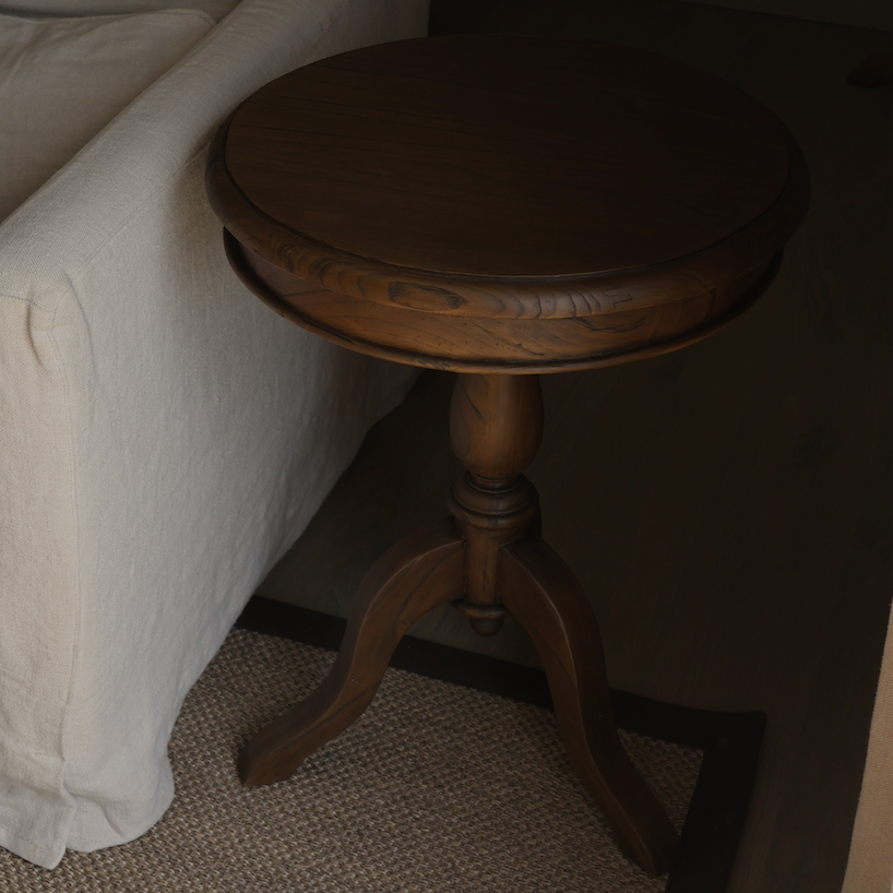 Bordeaux Accent Table Dark Wood 