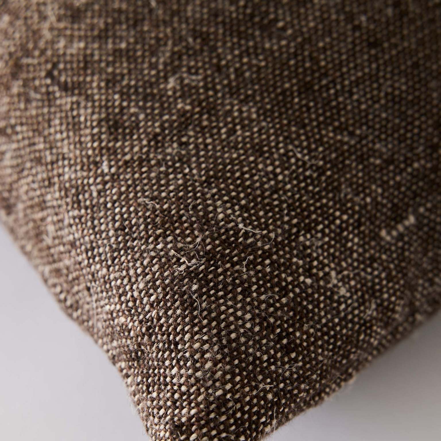 Elara striped cushion cover