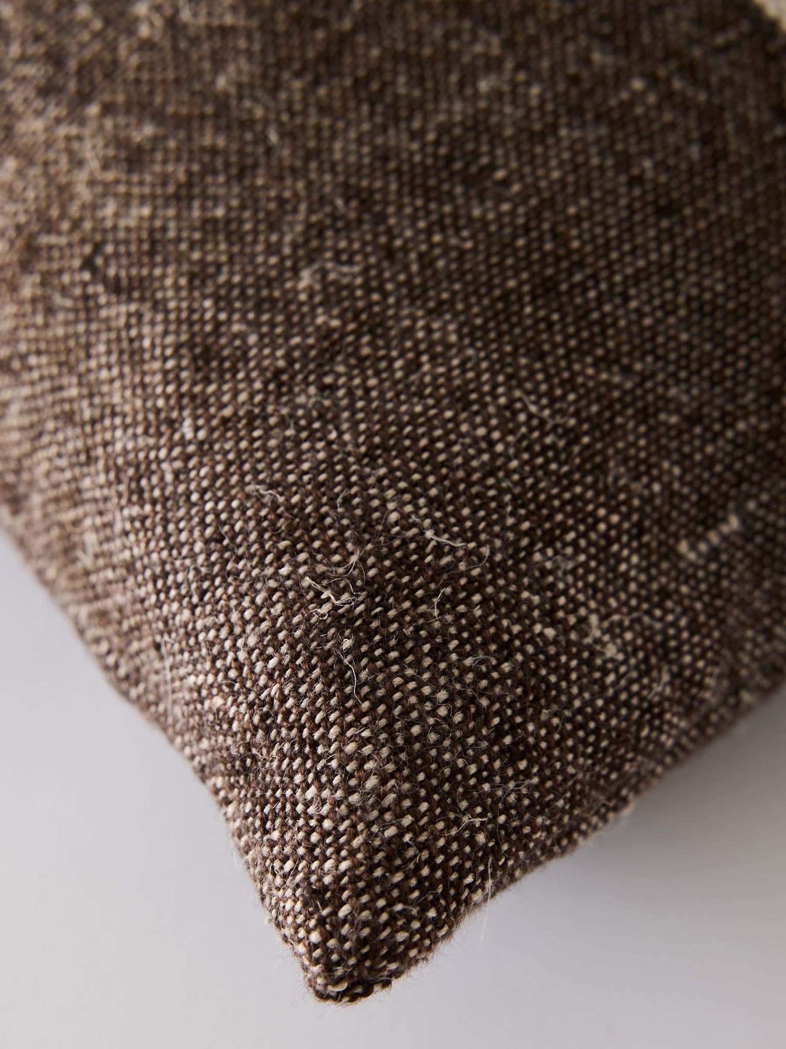 Elara striped cushion cover