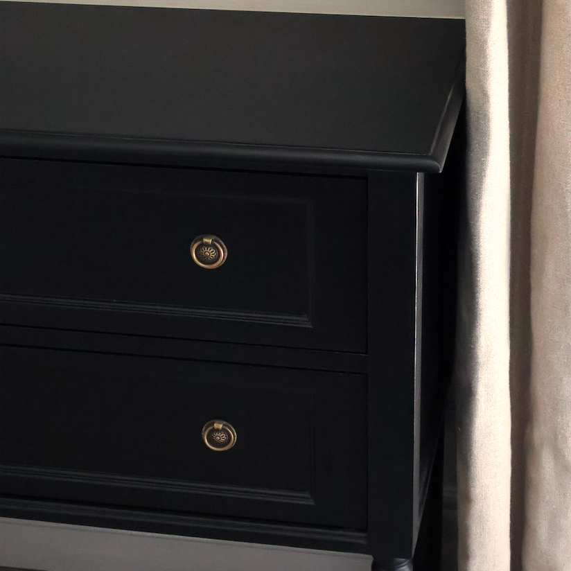 Juliette Black Chest 