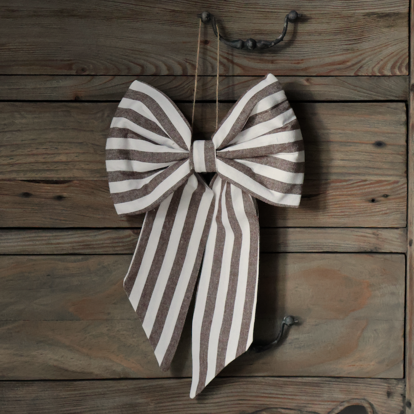Maëva Medium Brown Stripe Bow