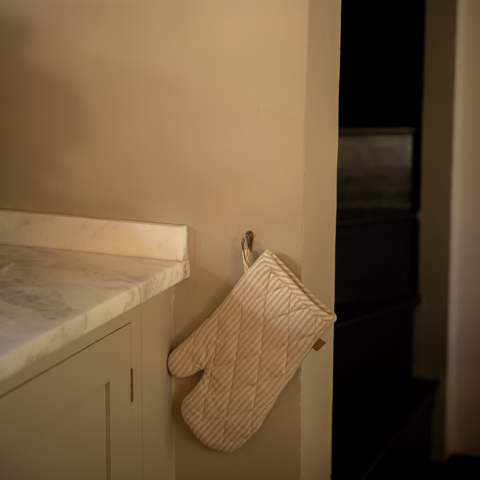 Taupe Stripe Oven Glove