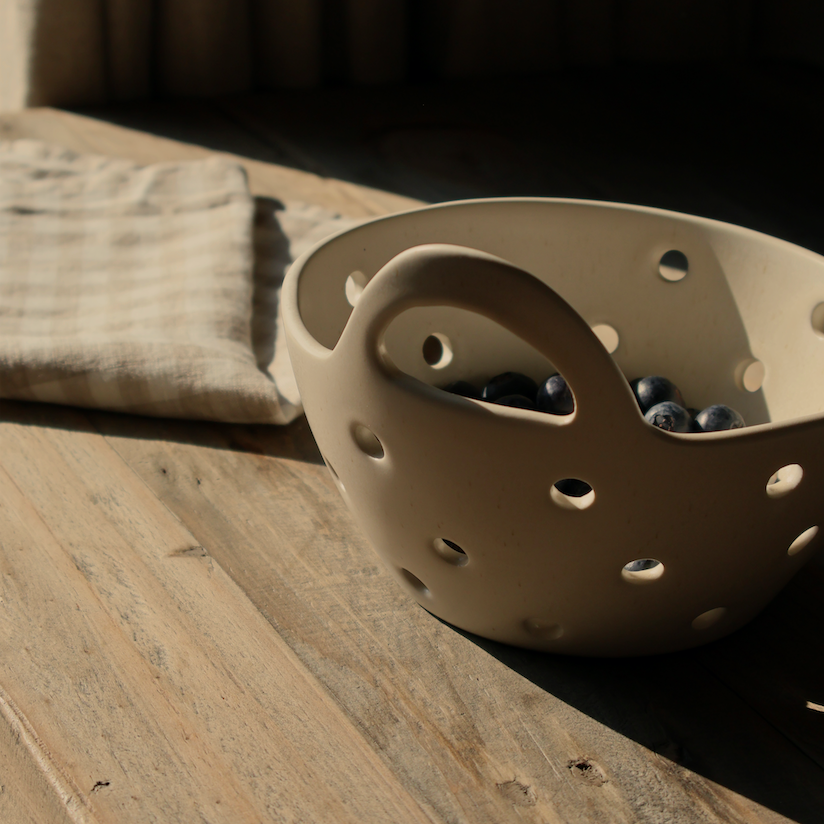 Terra Cream Strainer