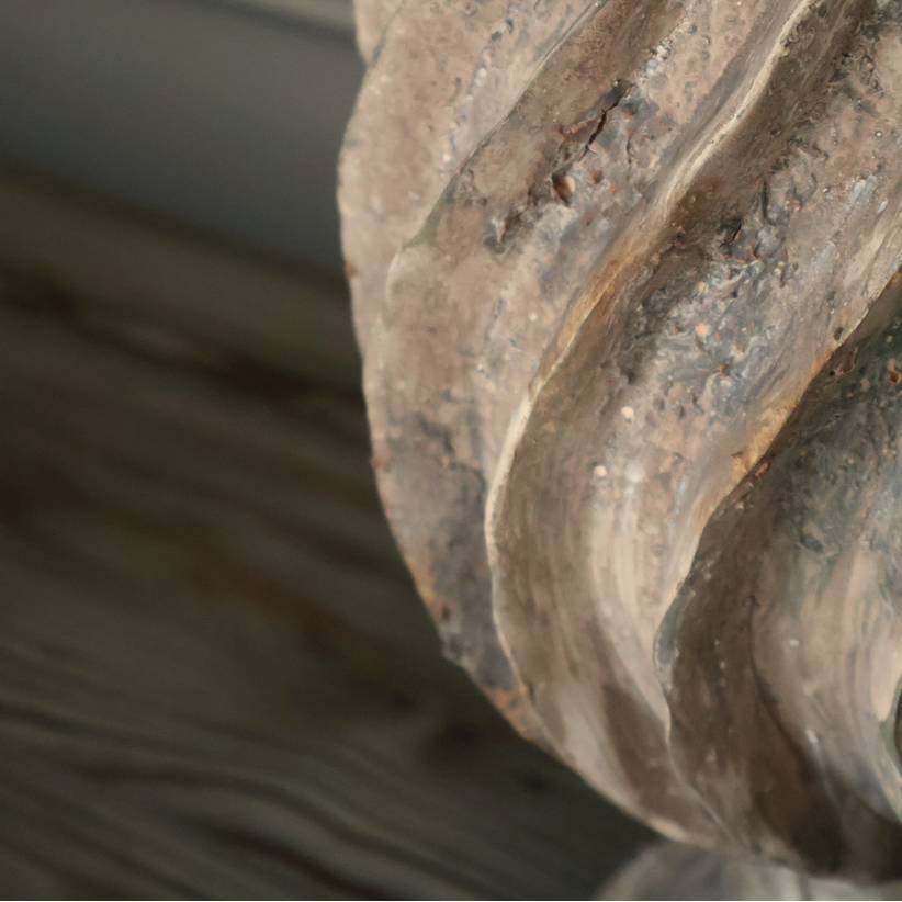 The Alba Aged Finial