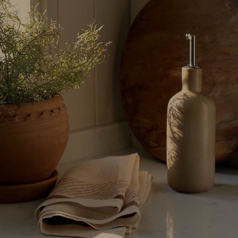 The Evara Sand Rounded Pot