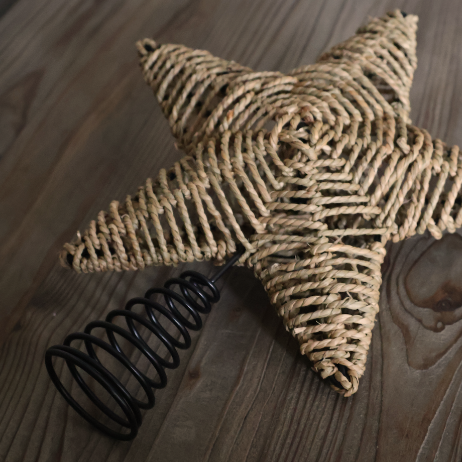 Seagrass Tree Topper